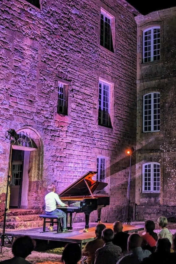 festivals dans la vallée de la dordogne, au mas de garet