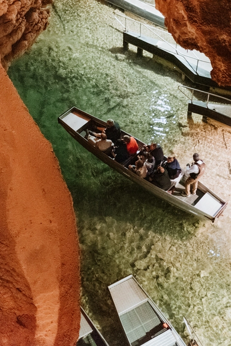 grottes dans la vallée de la Dordogne